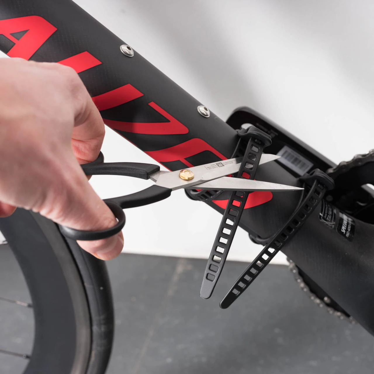 Fidlock TWIST Uni Base - Magnet-Flaschenhalterung 7 Fidlock TWIST Uni Base - Magnet-Flaschenhalterung – Bild 5