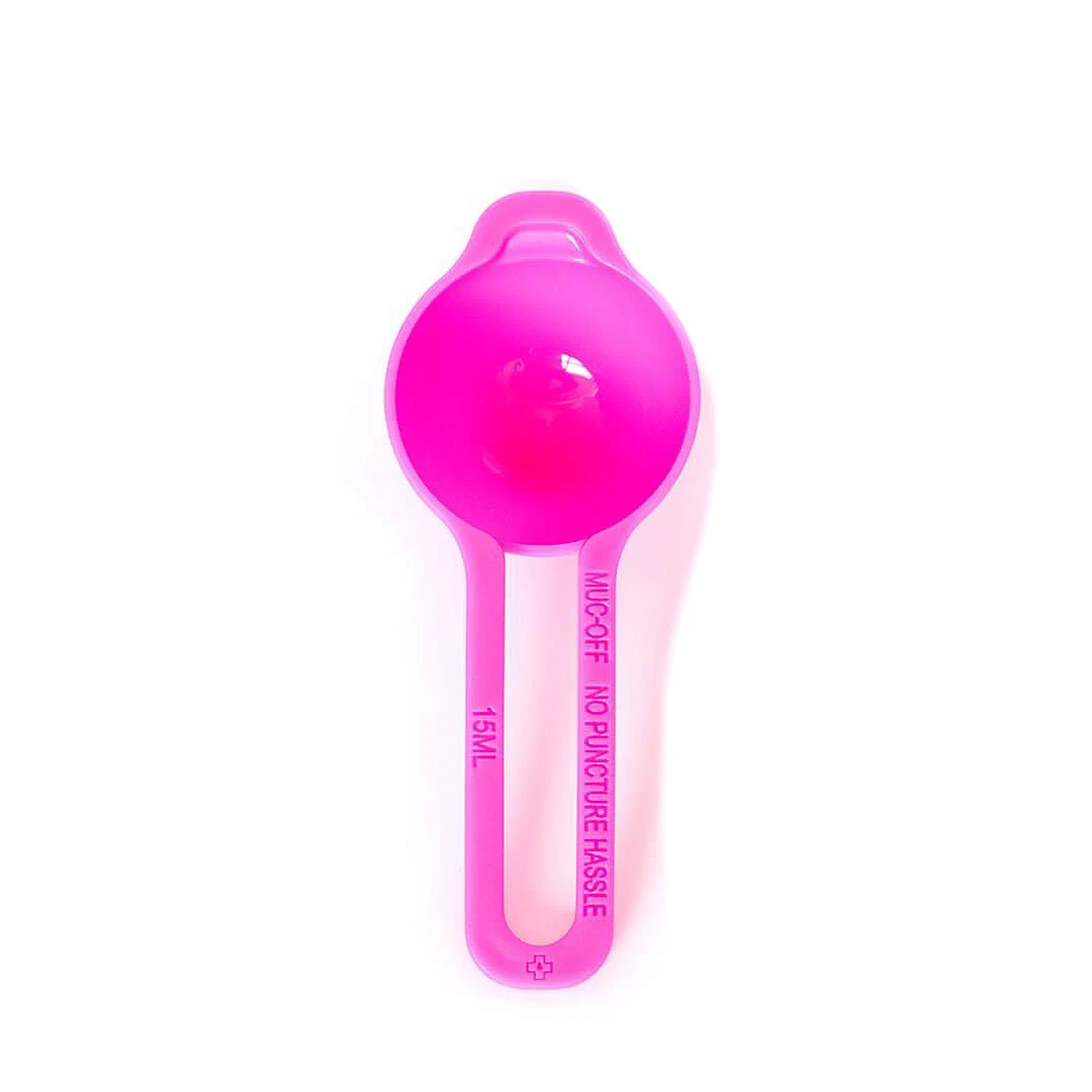 Muc-Off NO Puncture Hassle 140ml Dichtmilch Kit Für Tubeless-Reifen Und Schlauchreifen 7 Muc-Off NO Puncture Hassle 140ml Dichtmilch Kit Für Tubeless-Reifen Und Schlauchreifen – Bild 5