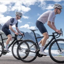 Everve Ezero Sattel Schwarz | S3 | Männer -Rad Teile Welt Geschaft 68924085 06 1280x1280