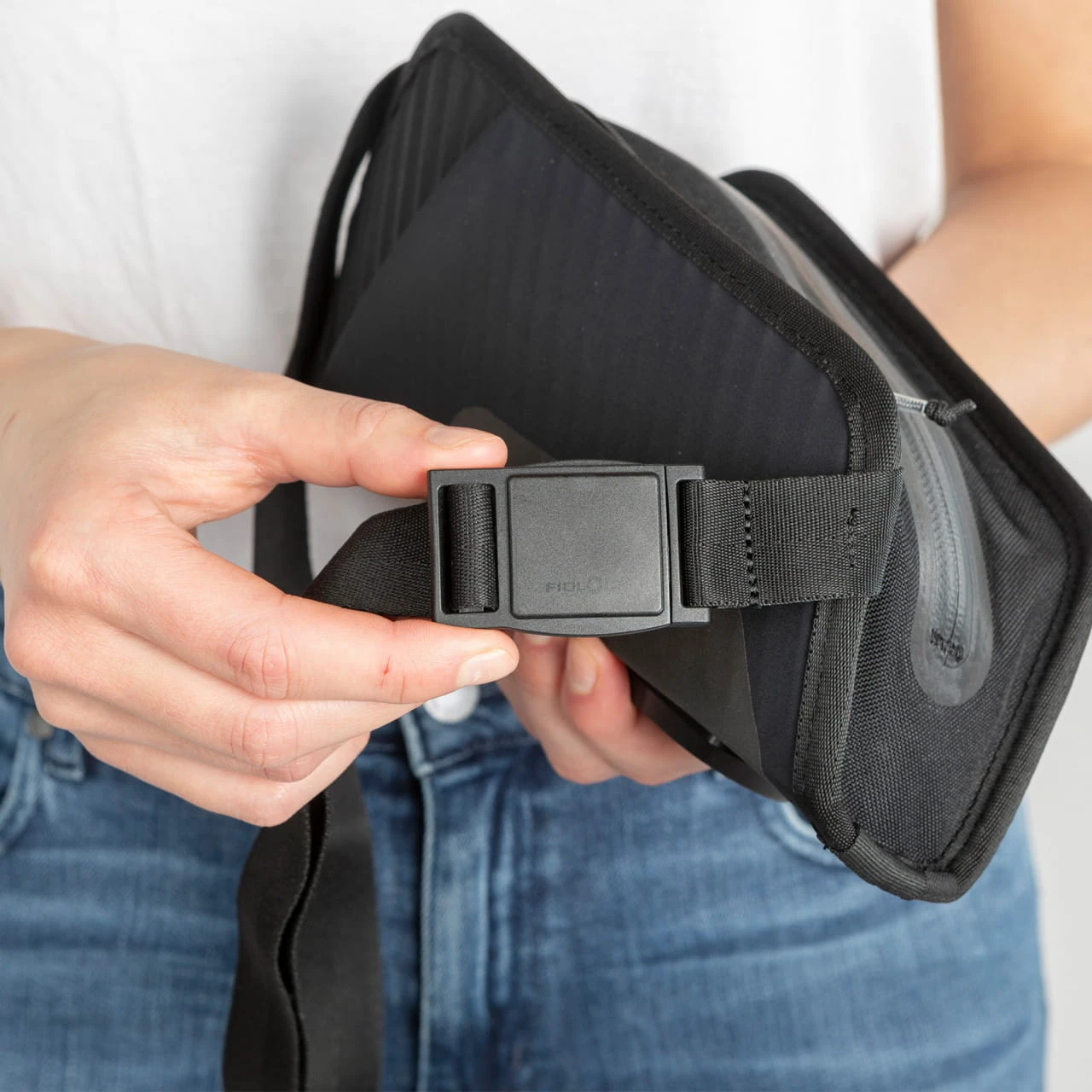 Fidlock Twist Essential Bag M + Bike Base Black 7 Fidlock Twist Essential Bag M + Bike Base Black – Bild 5